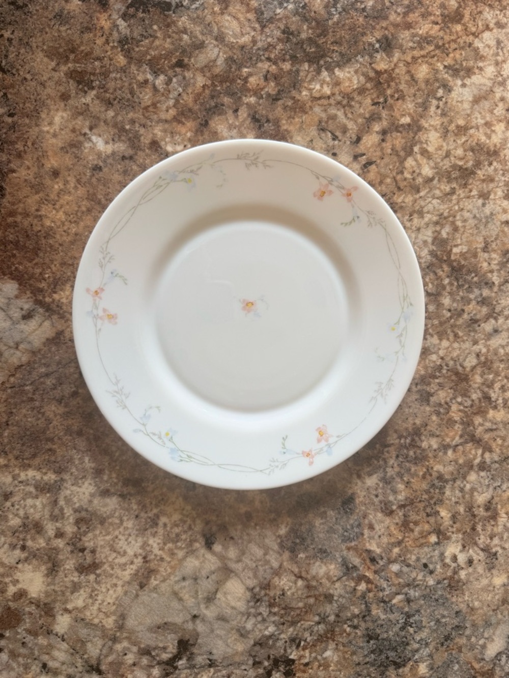 Arcopal France Odessa pattern milk glass salad plate